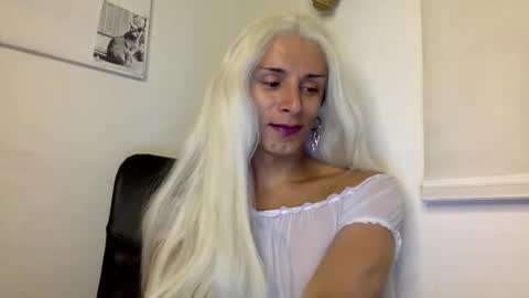 Lucy Lucy online show from 12.20.24