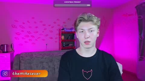 Snapshot of themikesever chatting on 12.14.24 Sever online show from 12.14.24