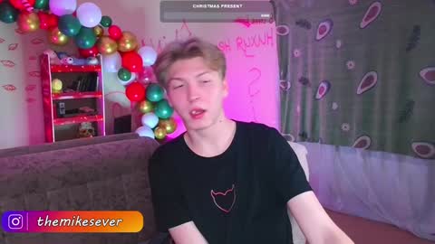 Snapshot of themikesever chatting on 12.21.24 Sever online show from 12.21.24