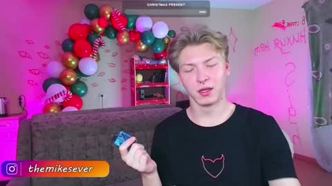 Snapshot of themikesever chatting on 12.21.24 Sever online show from 12.21.24