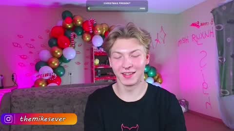 Snapshot of themikesever chatting on 12.22.24 Sever online show from 12.22.24