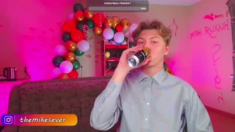 Snapshot of themikesever chatting on 12.24.24 Sever online show from 12.24.24