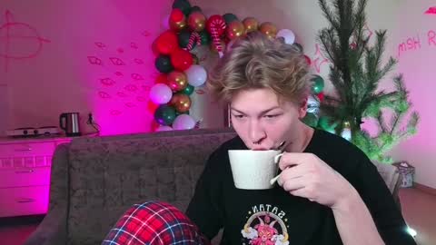 Snapshot of themikesever chatting on 12.29.24 Sever online show from 12.29.24