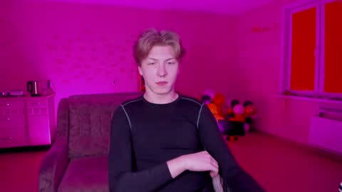 Snapshot of themikesever chatting on 02.03.25 Sever online show from 02.03.25