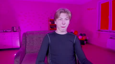 Snapshot of themikesever chatting on 02.07.25 Sever online show from 02.07.25