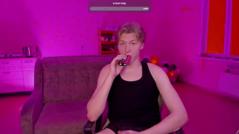 Snapshot of themikesever chatting on 02.13.25 Sever online show from 02.13.25