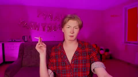 Snapshot of themikesever chatting on 03.04.25 Sever online show from 03.04.25