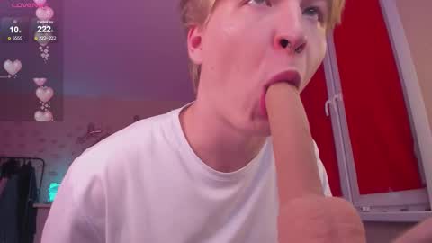 Snapshot of themikesever chatting on 09.14.25 Sever online show from 09.14.25