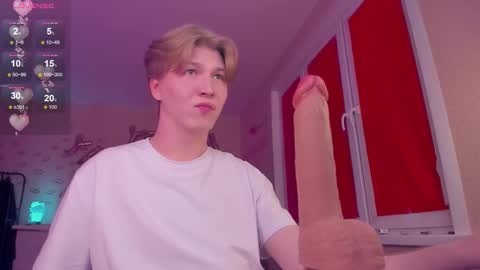 Snapshot of themikesever chatting on 09.15.25 Sever online show from 09.15.25