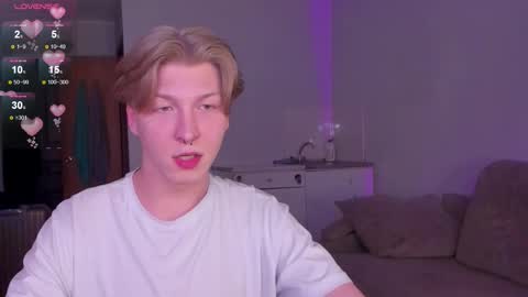 Snapshot of themikesever chatting on 12.17.25 Sever online show from 12.17.25