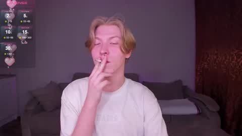 Snapshot of themikesever chatting on 03.09.26 Sever online show from 03.09.26