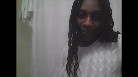 Snapshot of thenaturalgoddess chatting on 01.09.25 TheNaturalGoddess online show from 01.09.25