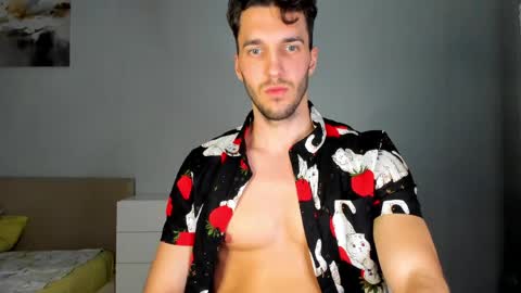 Snapshot of theodore_hot chatting on 05.06.26 Theodor online show from 05.06.26