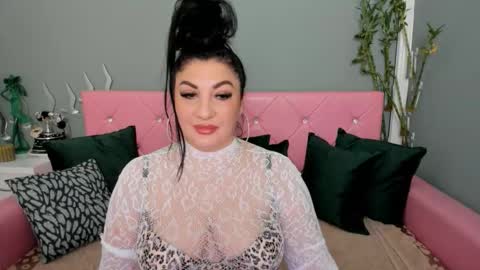 theonerosegoddes online show from 10.18.25