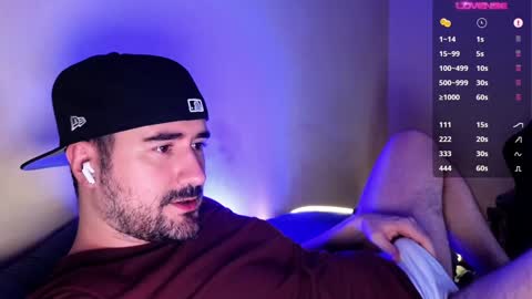 Snapshot of theoravi chatting on 12.10.24 Theo Ravi online show from 12.10.24