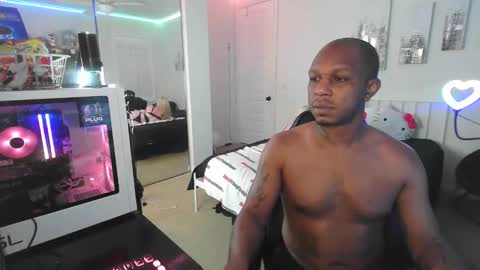 The Plug Love  Friends online show from 12.14.25