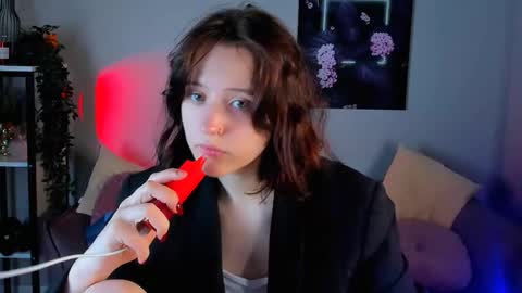 thepretty_kitty online show from 12.22.25