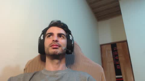 Santiago Enrique online show from 01.10.25