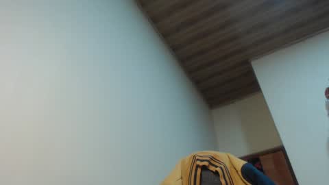 Santiago Enrique online show from 01.18.25