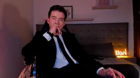 Snapshot of therealmartincox chatting on 10.11.25 4th online show from 10.11.25