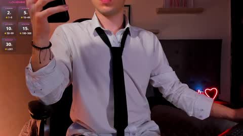 Snapshot of therealmartincox chatting on 10.12.25 4th online show from 10.12.25