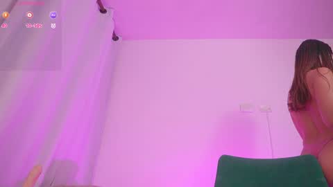 Snapshot of therealpeach_ chatting on 01.22.25 online show from 01.22.25