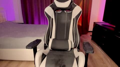 Theresa online show from 02.23.25