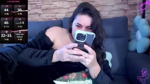 therosepetal online show from 02.04.25