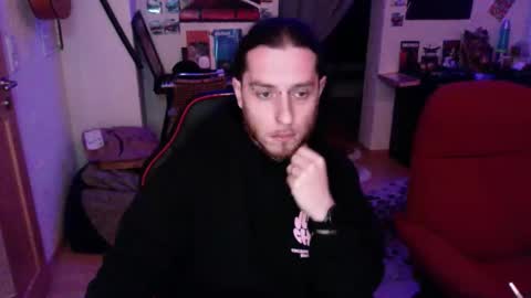 Snapshot of theshowercock chatting on 10.02.25 theshowercock online show from 10.02.25