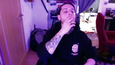 Snapshot of theshowercock chatting on 12.16.25 theshowercock online show from 12.16.25