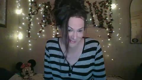Snapshot of thesillymillie chatting on 03.04.25 sillymillie0 online show from 03.04.25