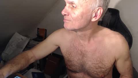 NudeDJ online show from 01.11.26