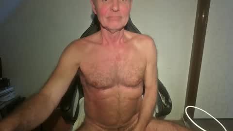 Snapshot of thestrip01 chatting on 05.24.26 NudeDJ online show from 05.24.26