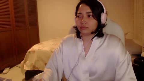 Snapshot of thetalkingbutt chatting on 07.04.26 Mai online show from 07.04.26