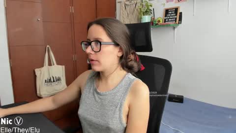 Nicole online show from 10.30.25