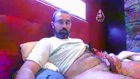 Snapshot of theviper1990 chatting on 04.08.26 Carlos1990 online show from 04.08.26