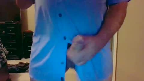 Snapshot of thewhitenight chatting on 01.18.25 thewhitenight online show from 01.18.25