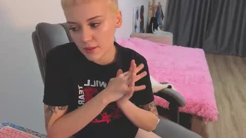 theysaidimcute online show from 01.17.26