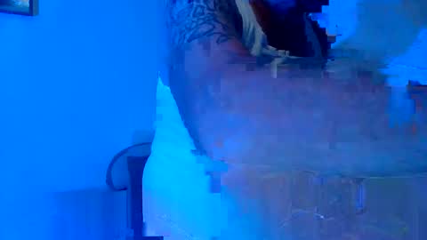 Snapshot of thezosk chatting on 11.14.25 The ZoSk online show from 11.14.25