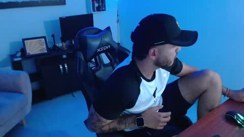 Snapshot of thiago_420 chatting on 06.02.26 thiago_420 online show from 06.02.26