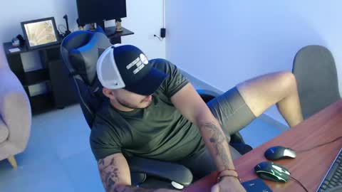 Snapshot of thiago_420 chatting on 06.05.26 thiago_420 online show from 06.05.26