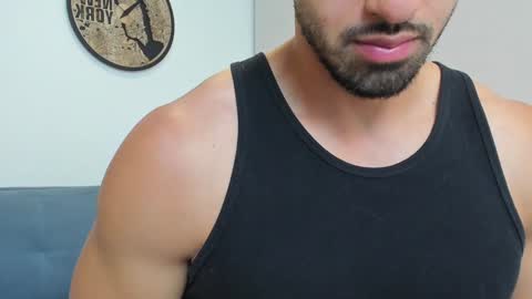 Snapshot of thiago_driussi chatting on 01.04.25 thiago_driussi online show from 01.04.25