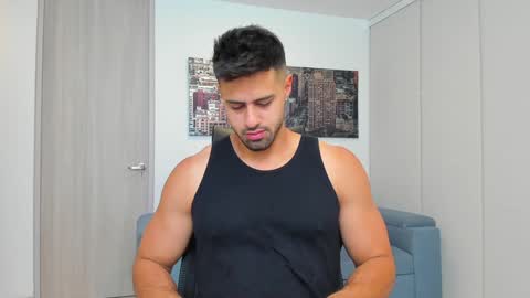Snapshot of thiago_driussi chatting on 01.15.25 thiago_driussi online show from 01.15.25