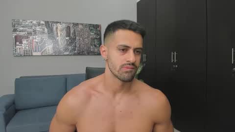 Snapshot of thiago_driussi chatting on 10.07.25 thiago_driussi online show from 10.07.25