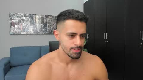 Snapshot of thiago_driussi chatting on 10.13.25 thiago_driussi online show from 10.13.25
