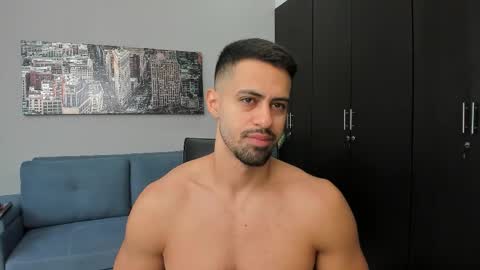 Snapshot of thiago_driussi chatting on 10.15.25 thiago_driussi online show from 10.15.25