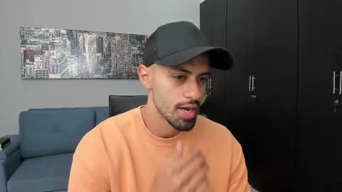 Snapshot of thiago_driussi chatting on 10.19.25 thiago_driussi online show from 10.19.25