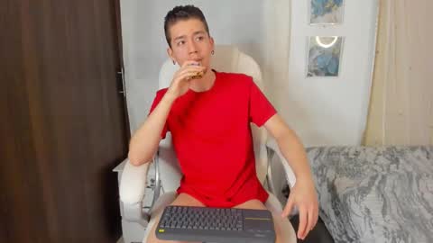 Manuel online show from 10.08.25