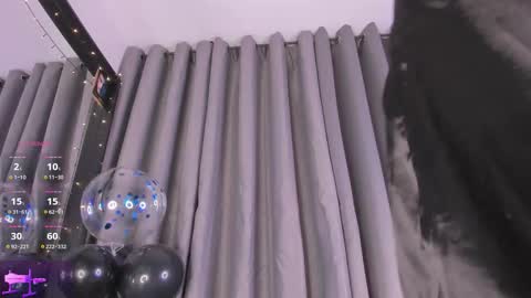 SanThiago online show from 11.19.25