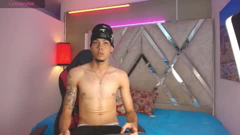 Snapshot of thiago_preston chatting on 04.18.26 Thiago online show from 04.18.26